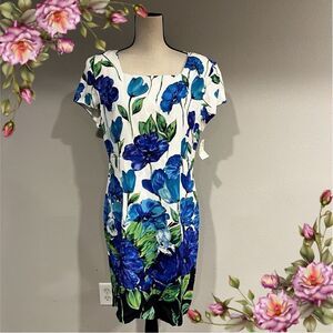 Square neck short sleeve floral plus‎ size dress
